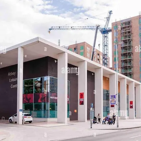 Fabulous 2 Bedroom Apartment Barking  Extérieur photo