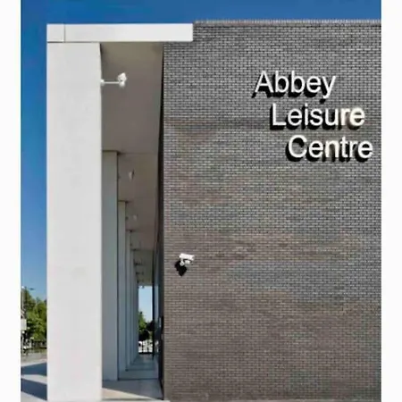 Fabulous 2 Bedroom Apartment Barking  Extérieur photo