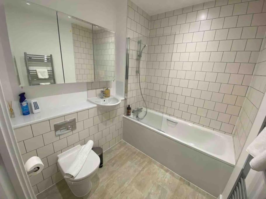 Fabulous 2 Bedroom Barking (Greater London)